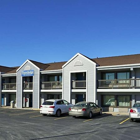 Travelodge By Wyndham Appleton Exterior photo