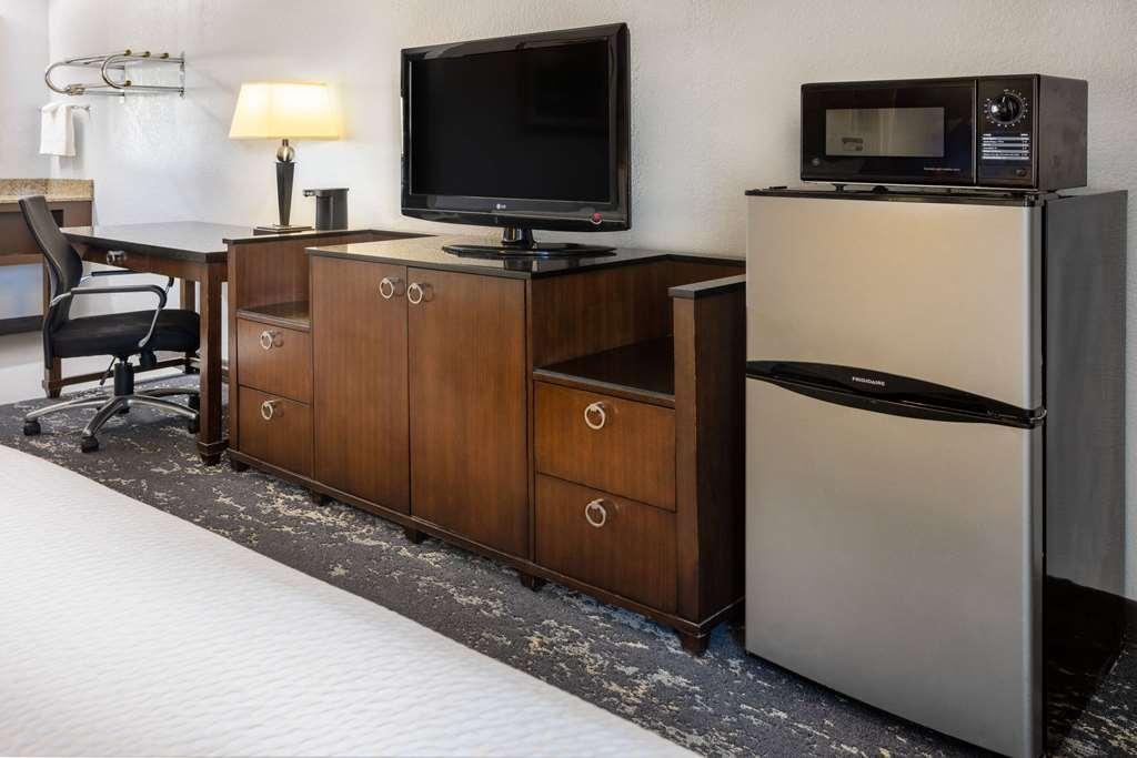 Travelodge By Wyndham Appleton Room photo